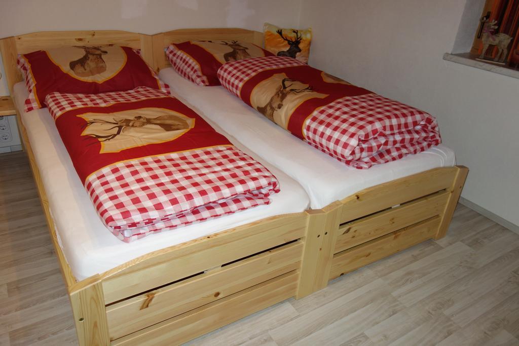Katja'S Ferienwohnung ทรินส์ ภายนอก รูปภาพ